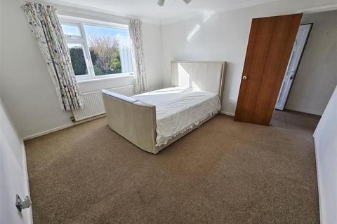 3 bedroom bungalow for sale, Trelinnoe Close, Launceston