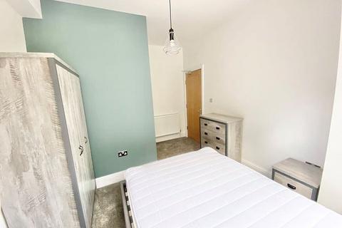 4 bedroom flat for sale, Orchard Lane, Southampton SO14