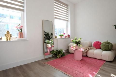 1 bedroom apartment to rent, Blenheim Terrace, St John's Wood NW8