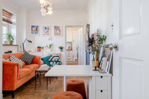 3 bedroom flat for sale, Thessaly Road, Battersea, London, SW8