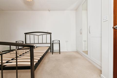 1 bedroom flat for sale, Kings Road, Brentwood, CM14