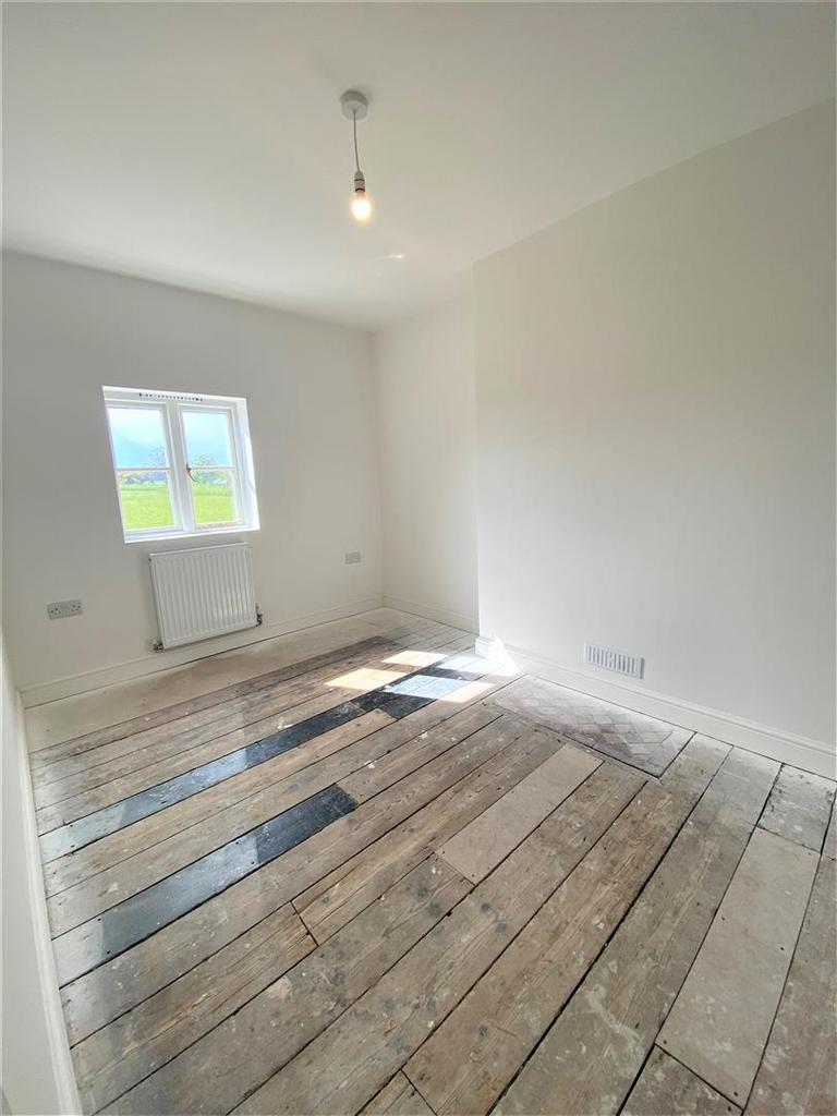 Bedroom 2.jpg
