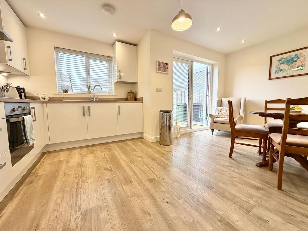 Kitchen diner