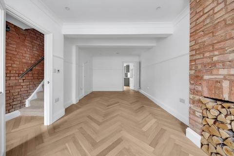 undefined, Goldsmith Road, London, E17