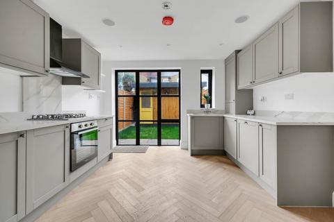 3 bedroom house for sale, Goldsmith Road, London, E17