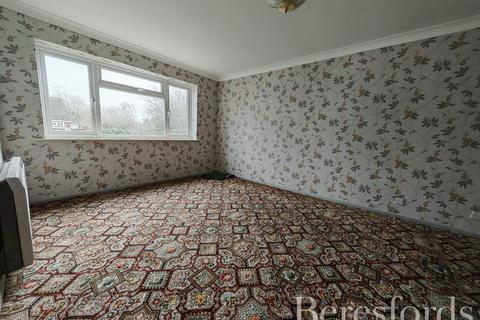 2 bedroom bungalow for sale, Meadow Way, Abberton, CO5