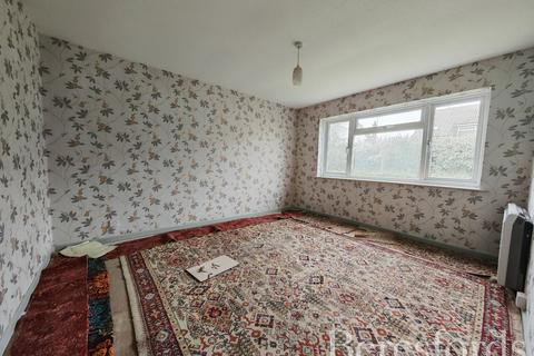 2 bedroom bungalow for sale, Meadow Way, Abberton, CO5