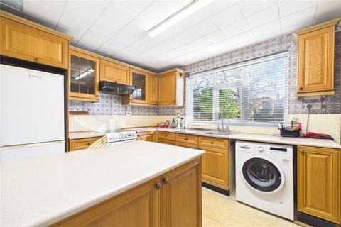 undefined, Heath Road, Pamber Heath, Tadley, Hampshire, RG26
