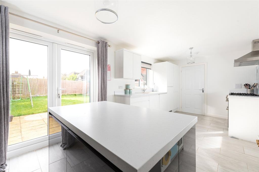 Kitchen/Breakfast Rm