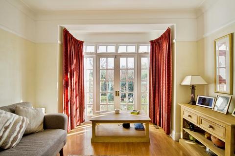 3 bedroom terraced house for sale, Arlington Road, London, N14
