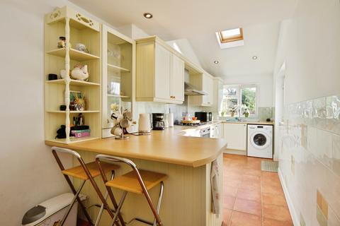 3 bedroom terraced house for sale, Arlington Road, London, N14