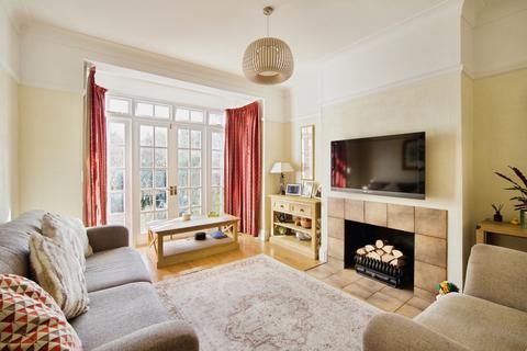 3 bedroom terraced house for sale, Arlington Road, London, N14