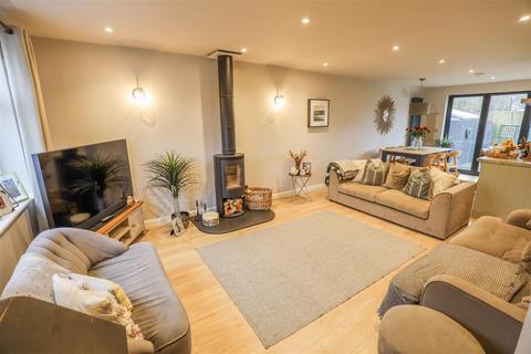 undefined, 37 Millfield Drive, Cowbridge, Vale of Glamorgan, CF71 7BR