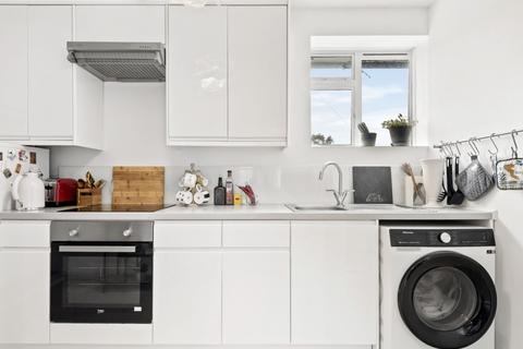 3 bedroom apartment for sale, Barlby Road, London, W10