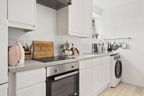 3 bedroom apartment for sale, Barlby Road, London, W10