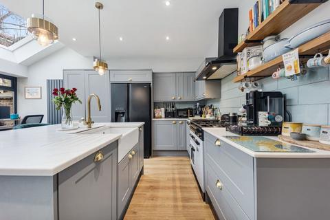 2 bedroom terraced house for sale, Bedford Street, Manchester M25