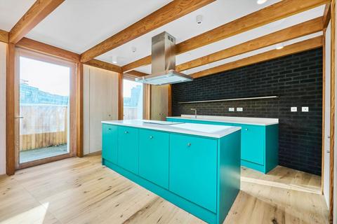 1 bedroom flat for sale, Mare Street, London E8