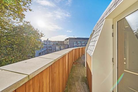 1 bedroom flat for sale, Mare Street, London E8