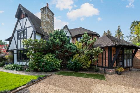 undefined, Silverdale Avenue, Ashley Park, Walton-on-Thames, KT12