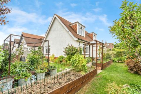 4 bedroom detached house for sale, Fernhurst Gardens, Aldwick, Bognor Regis, PO21