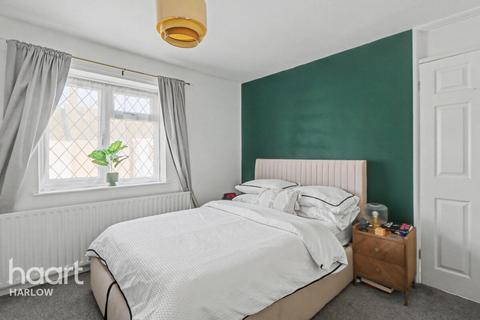 undefined, Rivermill, HARLOW