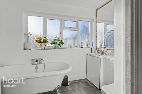 undefined, Rivermill, HARLOW