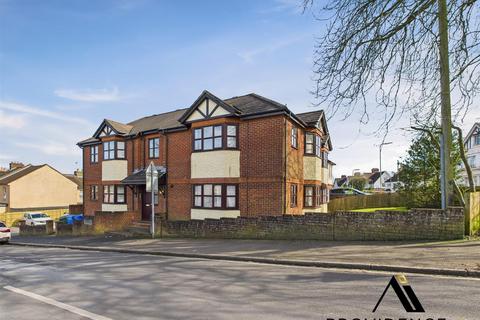 undefined, St. Georges Road, Aldershot GU12