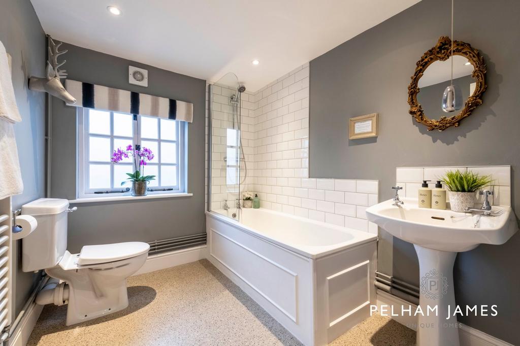 Annexe Bathroom, Bourne Eau House, Bourne