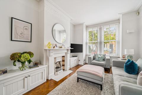 3 bedroom terraced house for sale, Wandle Road, London, SW17