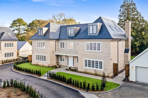 6 bedroom detached house for sale, Park View Road, Caterham CR3