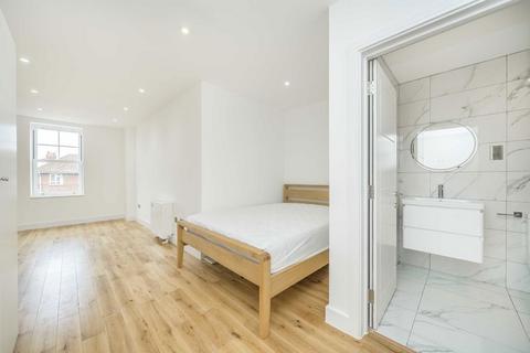 undefined, Kingsley Road, London SW19
