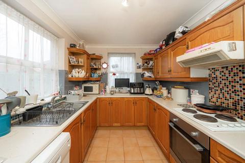 4 bedroom semi-detached house for sale, Hampton Lane, Feltham TW13