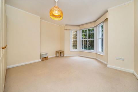 2 bedroom flat for sale, Sinclair Road, London W14