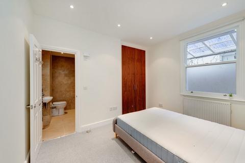 2 bedroom flat to rent, Wendell Road, London W12