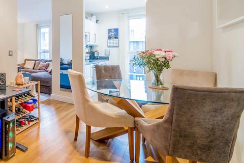 2 bedroom flat for sale, Hatton Road, Wembley HA0