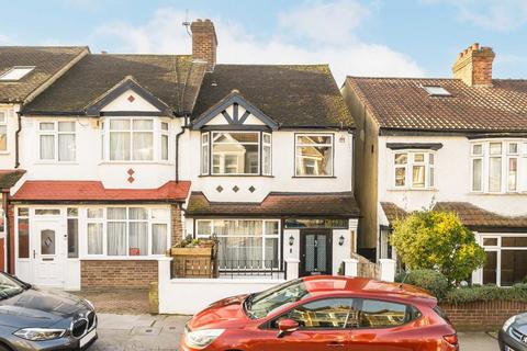 Beauchamp Road, London