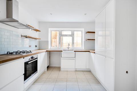 2 bedroom flat to rent, Springvale Road, Hampshire SO23