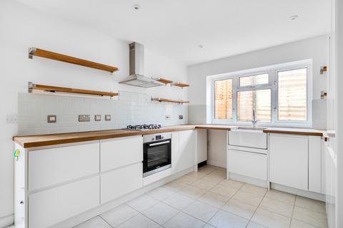 2 bedroom flat to rent, Springvale Road, Hampshire SO23