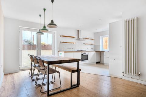 2 bedroom flat to rent, Springvale Road, Hampshire SO23