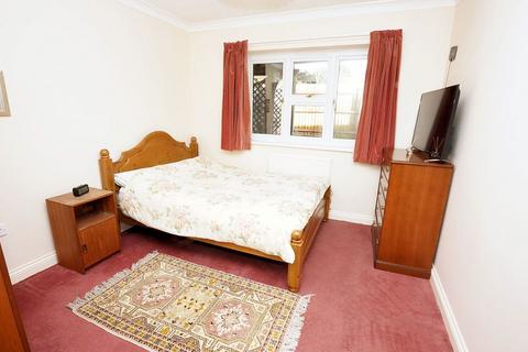 2 bedroom retirement property for sale, Windsor Drive, Bristol BS48