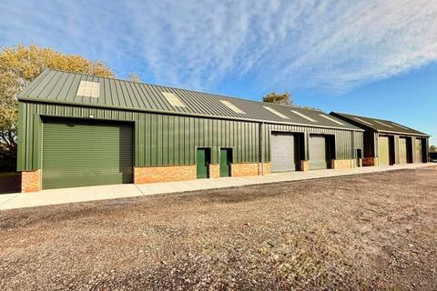Warehouse to rent, Preston New Rd Samlesbury PR5 0UL