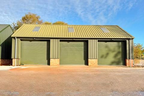 Warehouse to rent, Preston New Rd Samlesbury PR5 0UL