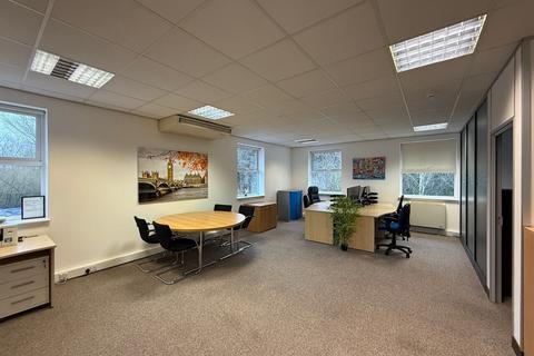 Office to rent, 8 Bassett Court Northampton NN4 5EZ