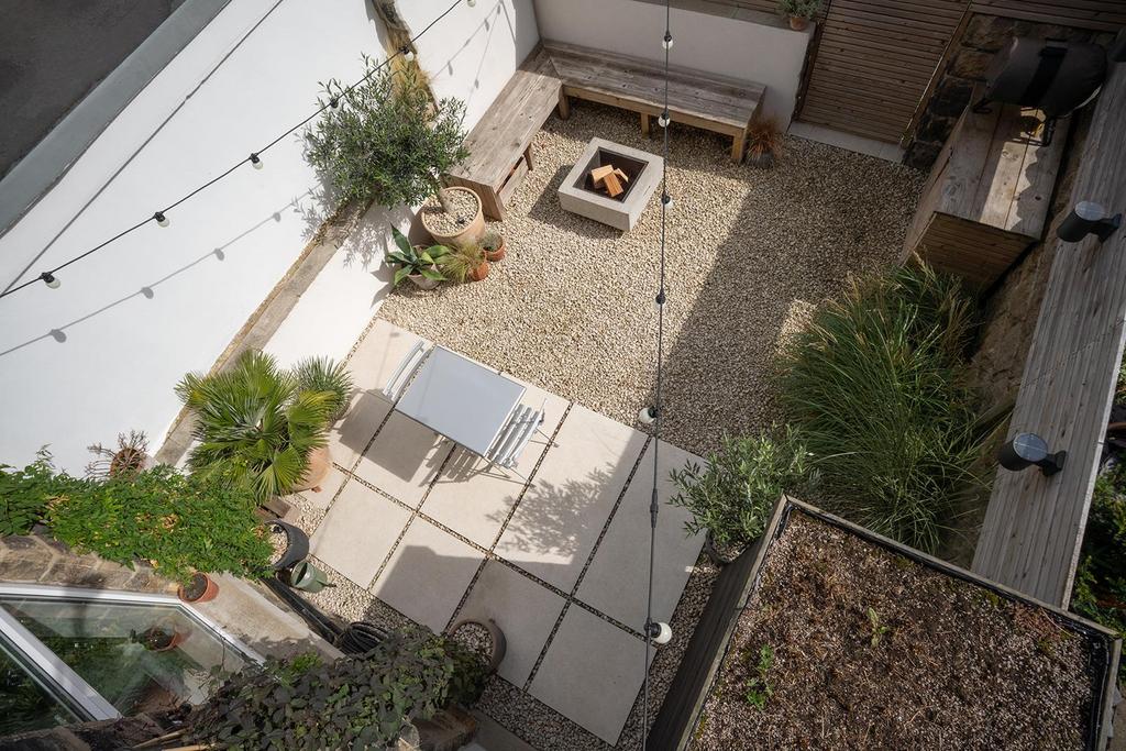 Garden 3.jpg