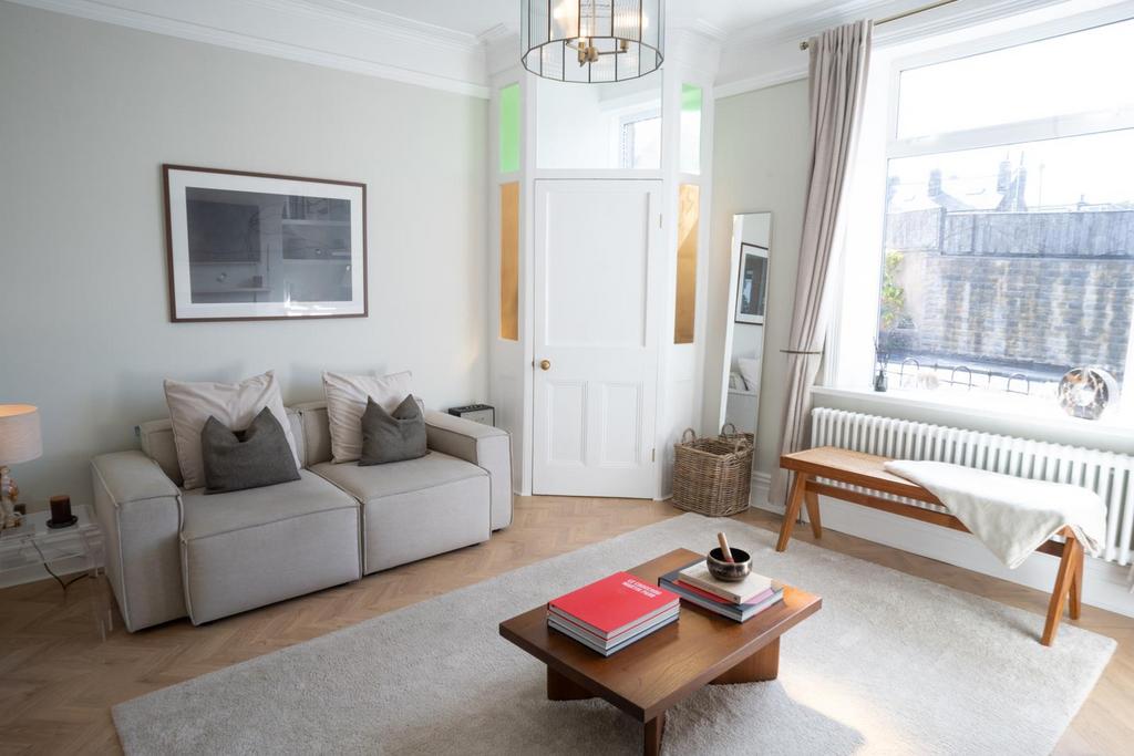Sitting Room 2.jpg