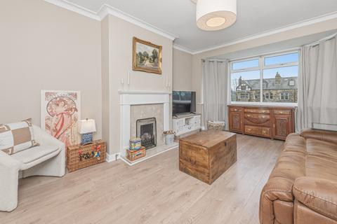 2 bedroom flat to rent, Newton Park Mansions, Laurel Mount, Leeds LS7