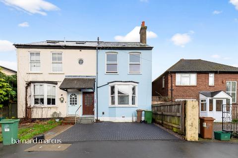 undefined, Waterloo Road, Sutton