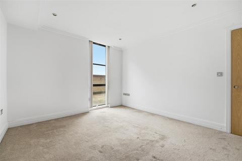 undefined, Town Meadow, Brentford TW8