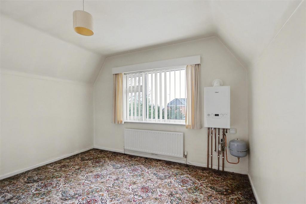 Bedroom 4 3.jpeg