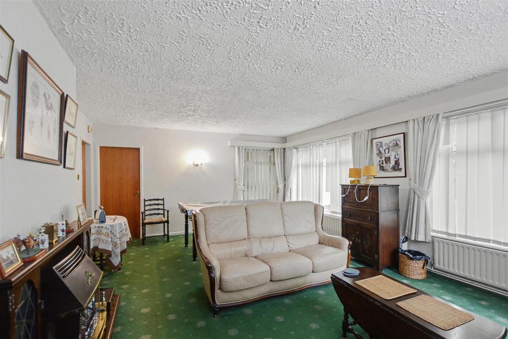 Living Room 2 1.jpeg